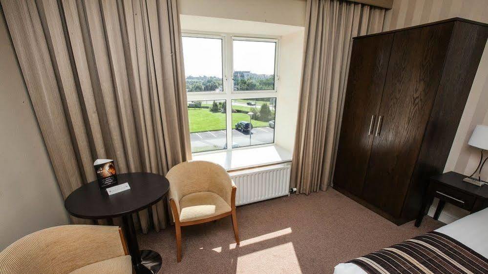 Menlo Park Apartments Galway Eksteriør bilde